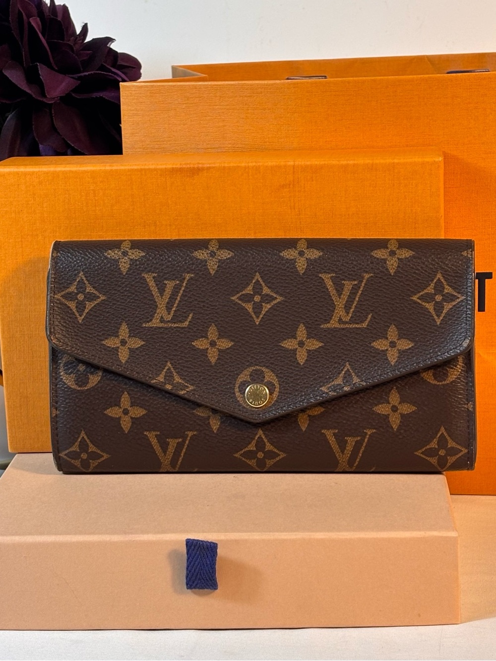 Louis Vuitton Sarah Wallet Monogram Rose